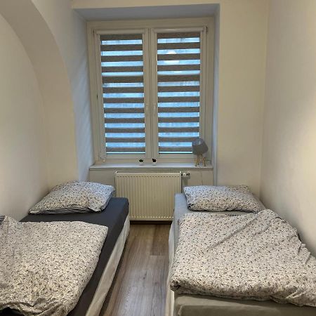 Апартаменты Apartament 3 Pokojowy Z Parkingiem Зомбковице-Слёнске Экстерьер фото