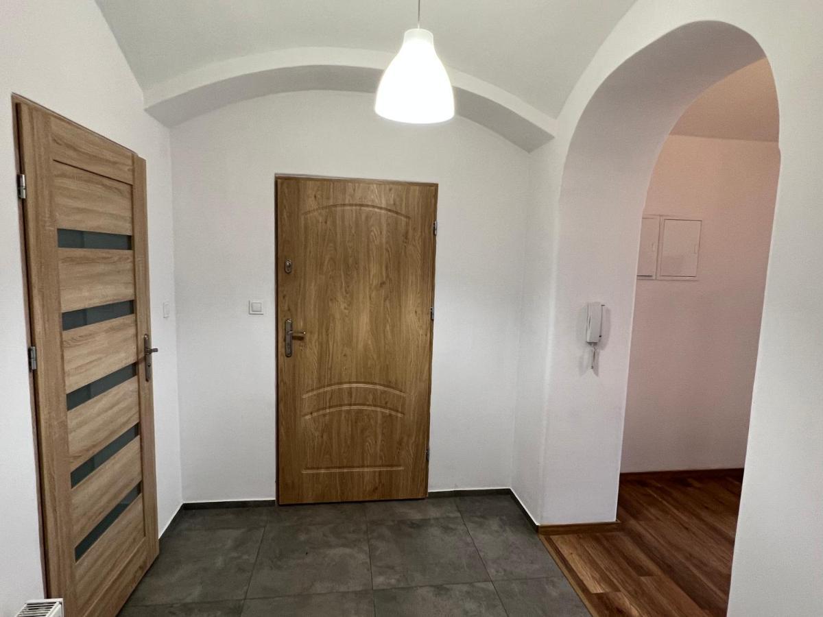 Апартаменты Apartament 3 Pokojowy Z Parkingiem Зомбковице-Слёнске Экстерьер фото