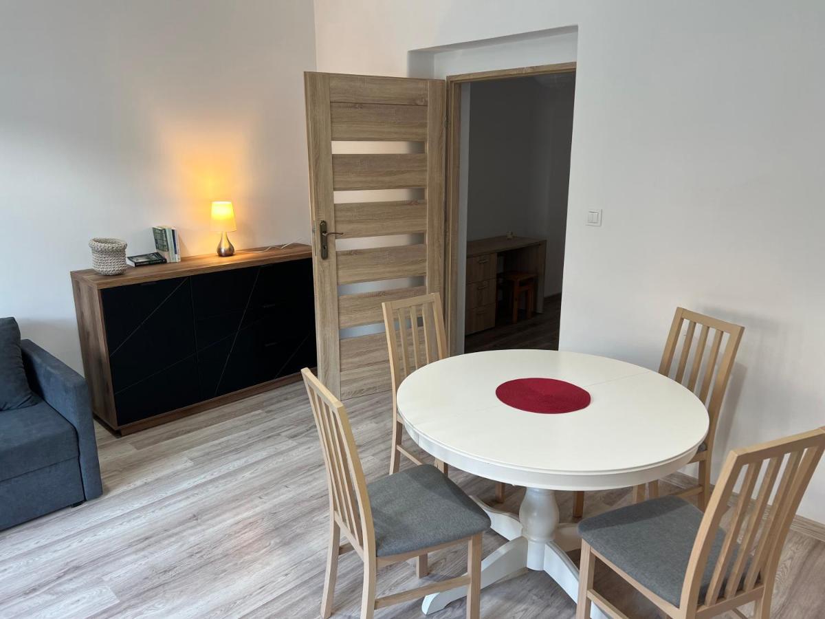 Апартаменты Apartament 3 Pokojowy Z Parkingiem Зомбковице-Слёнске Экстерьер фото