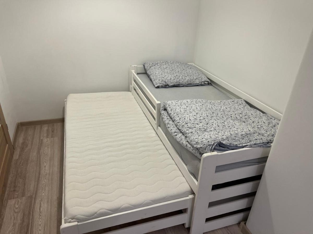 Апартаменты Apartament 3 Pokojowy Z Parkingiem Зомбковице-Слёнске Экстерьер фото