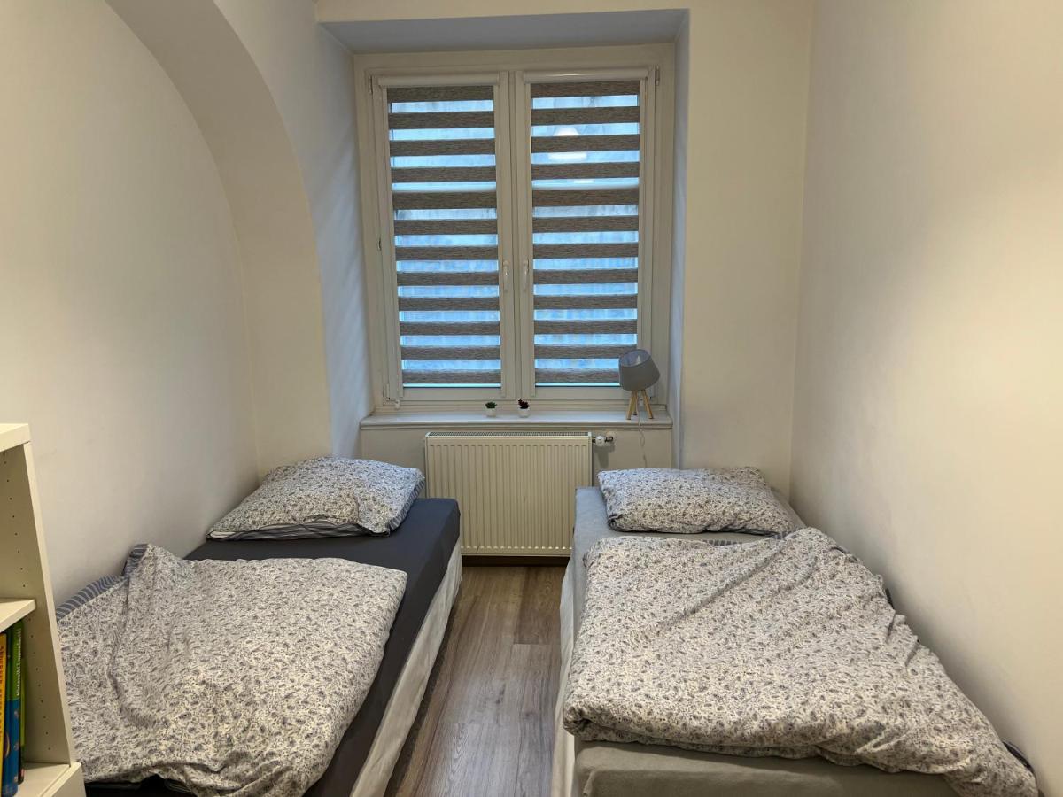 Апартаменты Apartament 3 Pokojowy Z Parkingiem Зомбковице-Слёнске Экстерьер фото