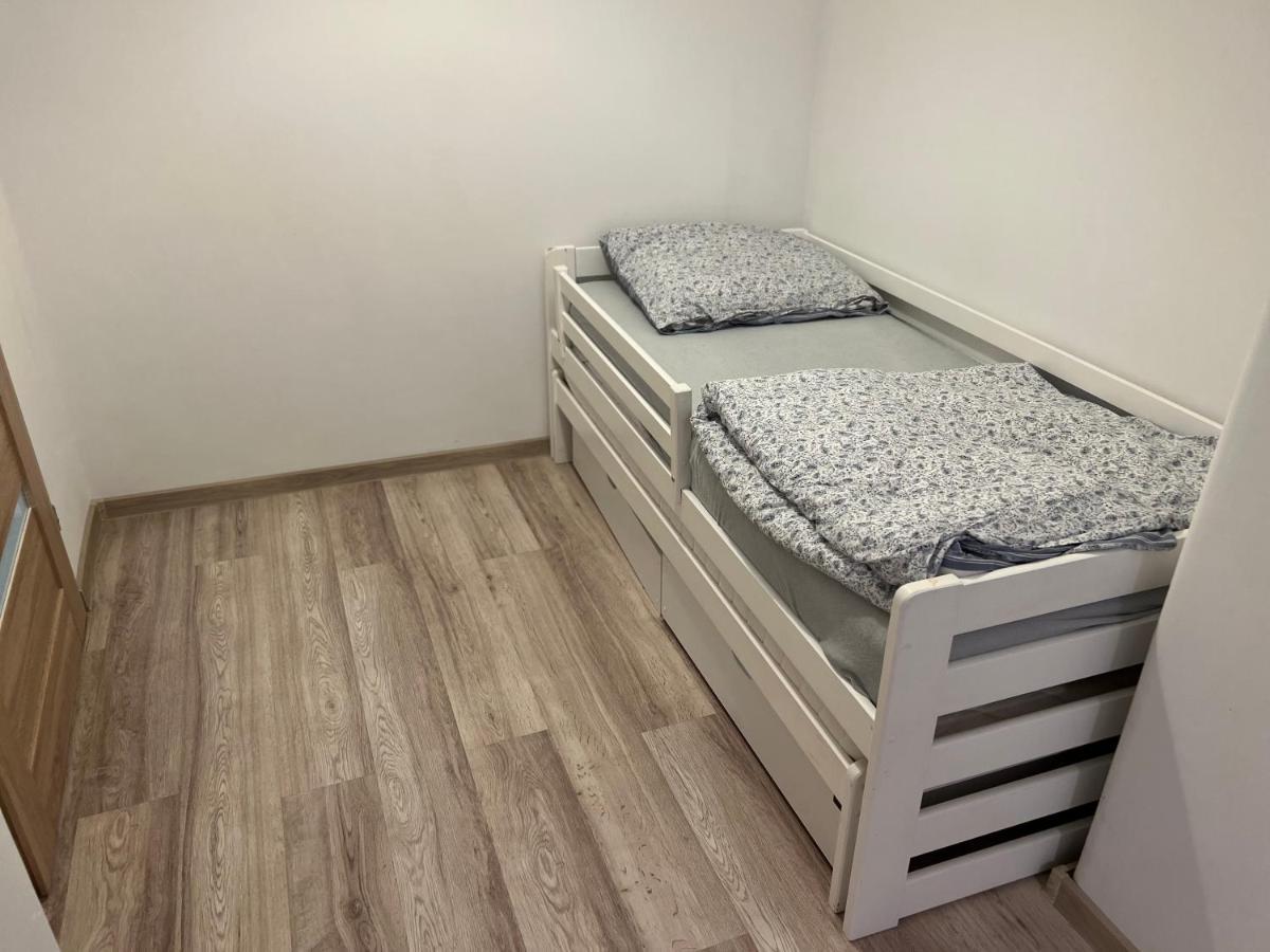 Апартаменты Apartament 3 Pokojowy Z Parkingiem Зомбковице-Слёнске Экстерьер фото